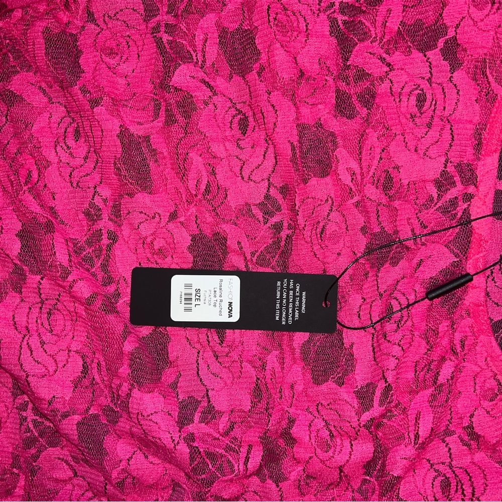 Lace Ruched Top - Picture 4 of 4